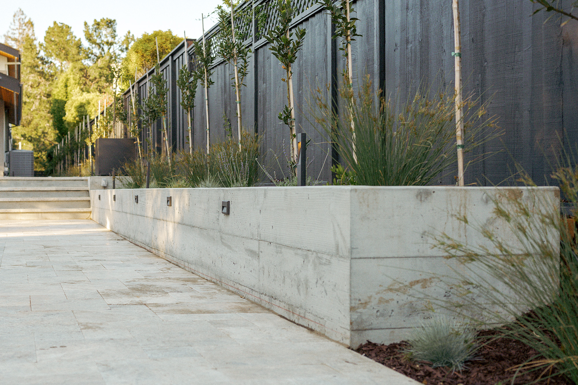 Photo of retaining wall made of poured concrete